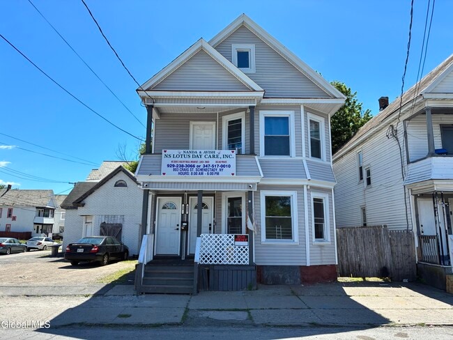 Building Photo - 803 Craig St