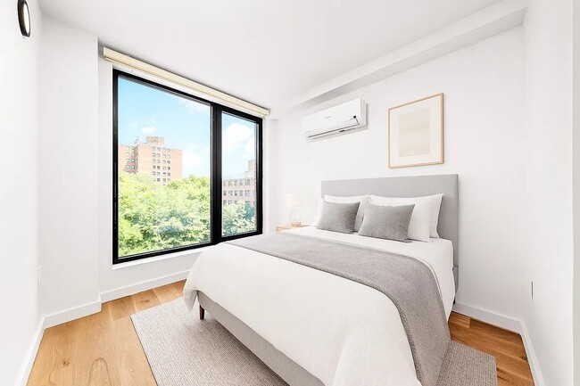 Photo - 336 E 112th St Unit 610