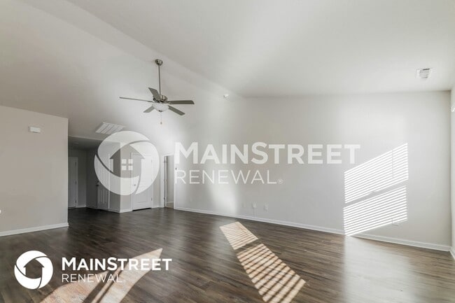 Photo - 308 Gourd St