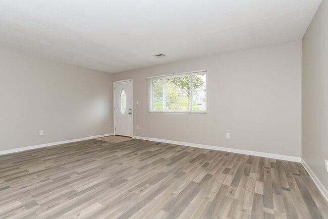 Photo - 9153 Yorkridge Dr