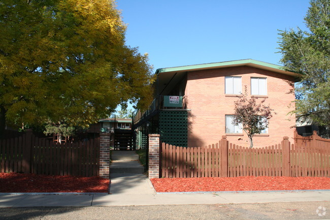 Building Photo - Clay Street Apartments