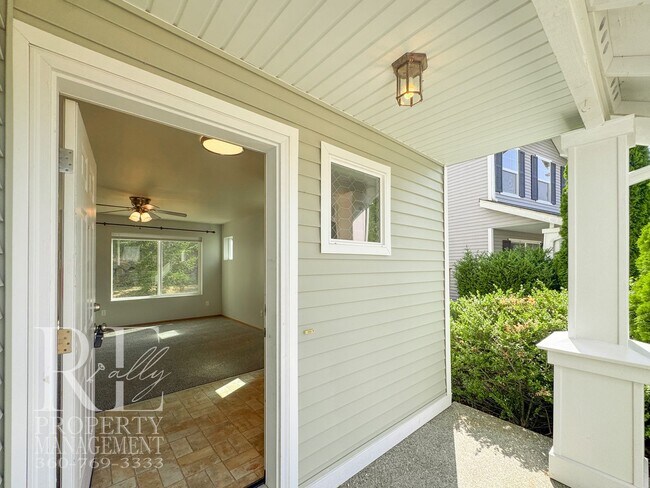 Photo - 2290 SW Siskin Cir