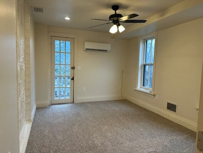 Photo - 570 Race St Unit 2