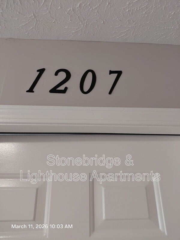Building Photo - 1207 Lighthouse Cove Unit 18 E