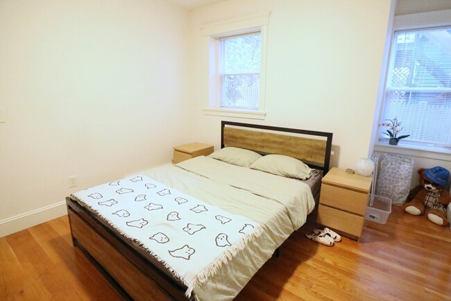 Photo - 30 Upland Rd Unit 4