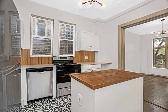 Photo - 2634 W Cortez St Unit 1R