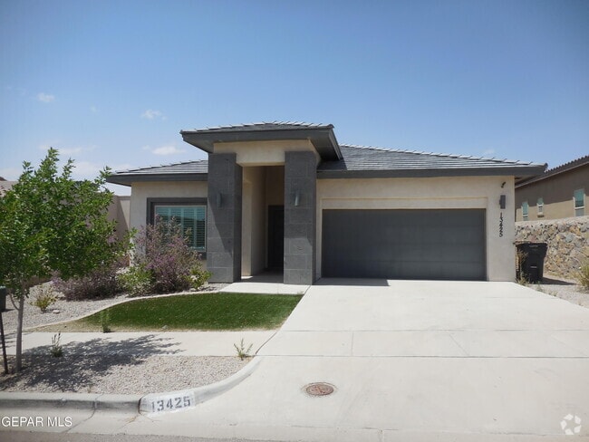 Building Photo - 13425 Emerald Crystal Dr Rental