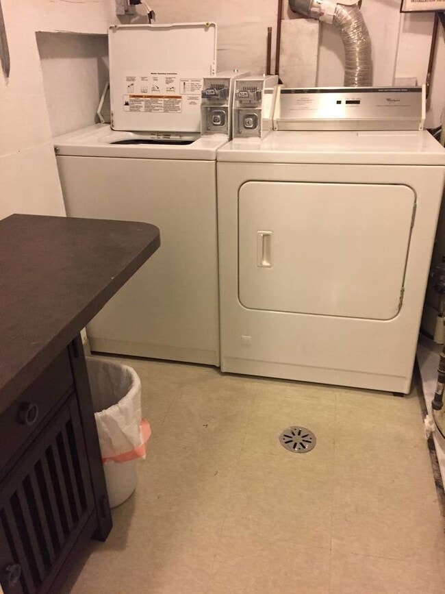 Photo - 2212 W Iowa St Unit G