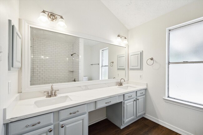 Photo - 1534 Valley Landing Dr