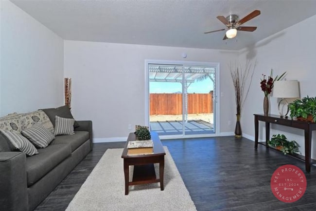 Photo - Modern 3 Bedroom 2 Bath Home, San Diego (9...