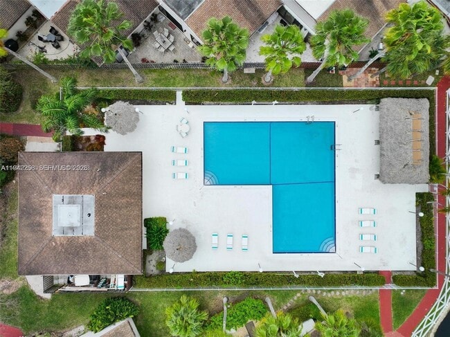 Photo - 2753 Parkview Dr S