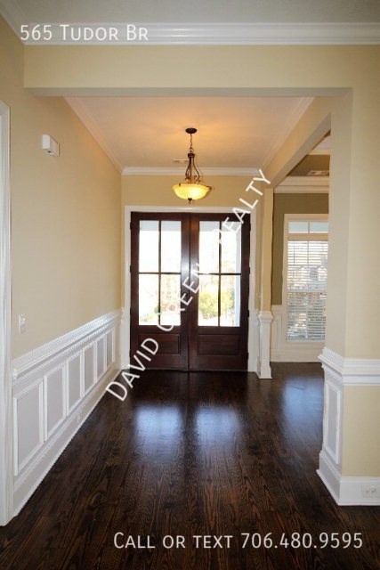 Photo - 565 Tudor Branch