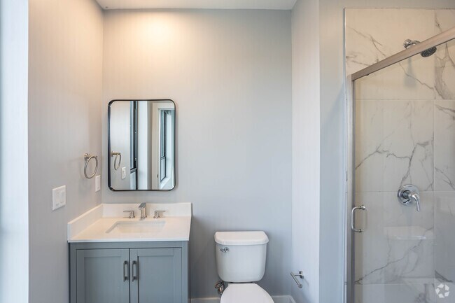 2BR, 2BA - 1,250SF - Primary Bathroom