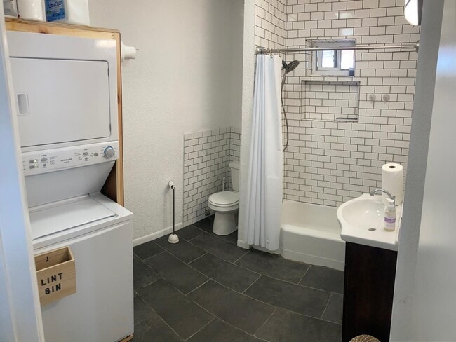 Photo - 2202 Lexington Ave Unidad A