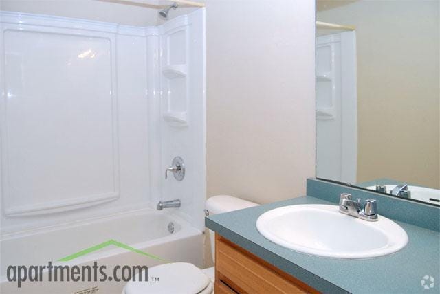 Bathroom - Belle Oak Apartments