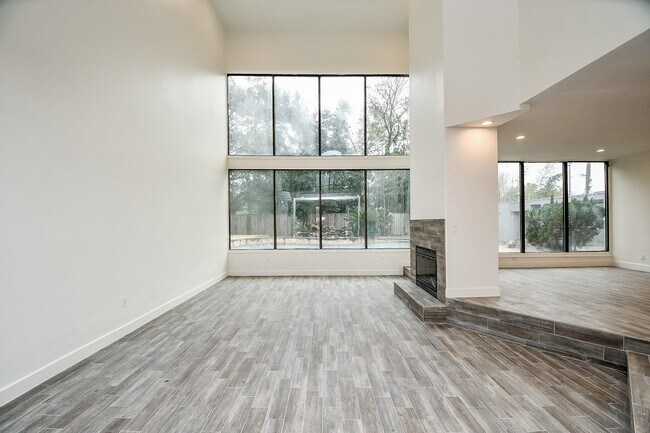 Photo - 8115 Fondren Lake Dr