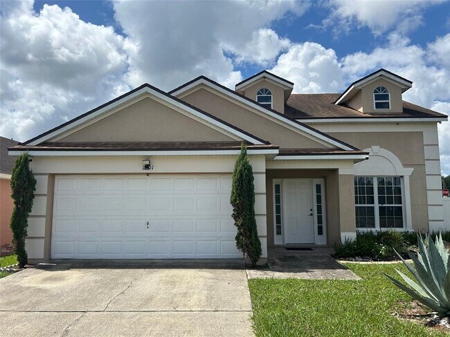 Photo - 1801 Colonial Woods Blvd House