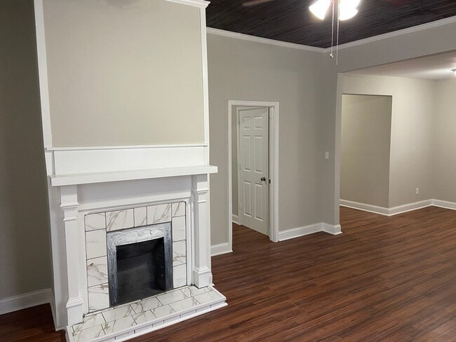 Photo - Historic 3 bedroom home near courthouse square in Murfreesboro