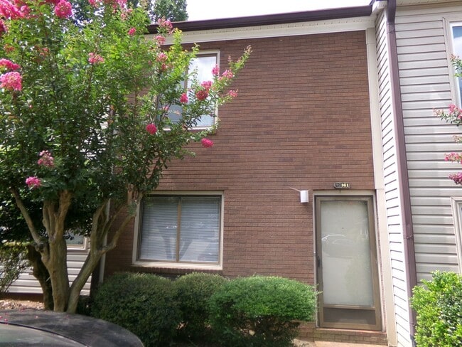 Building Photo - Ready for you! Rental