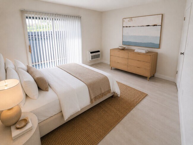 1100 Turner St Unit 104