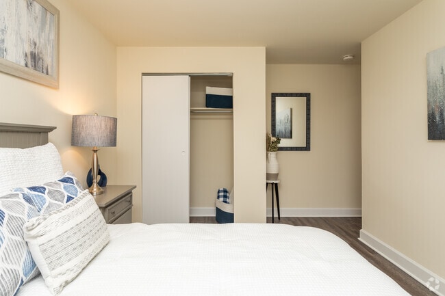 2BR, 1.5BA - 806SF - Second Bedroom