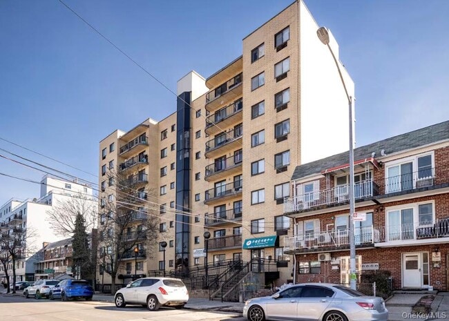 Building Photo - 145-18 34th Ave Unit 8A