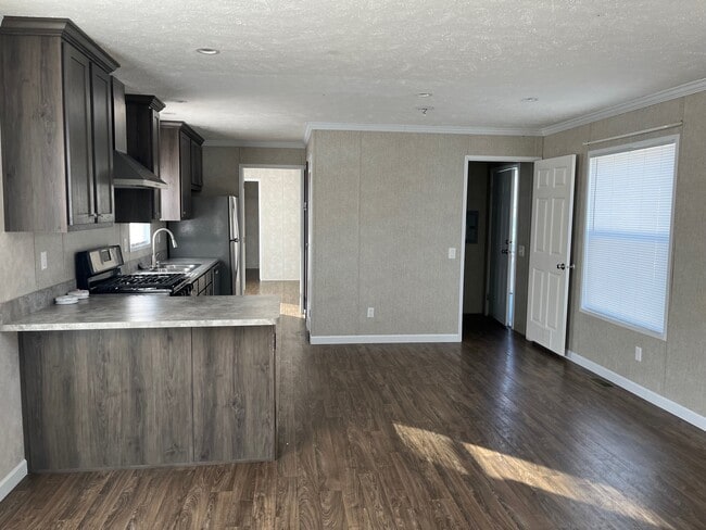 Photo - 95 Nettie Ave