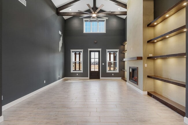 Photo - 405 Waggoner Ln