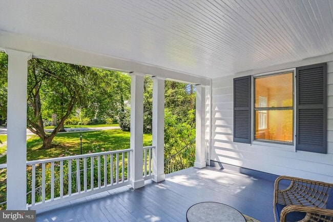 Building Photo - 8901 Montgomery Ave