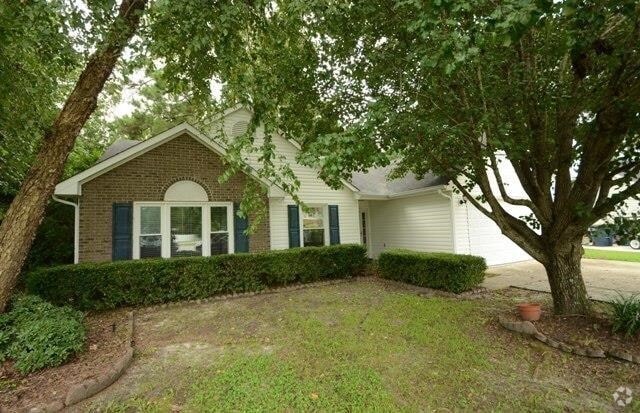 Building Photo - 203 S Carlisle Ct Rental
