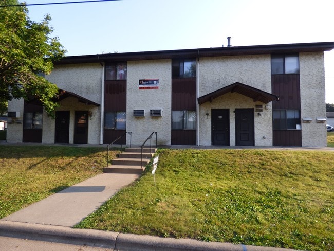 Photo - Hoyt & Sloan