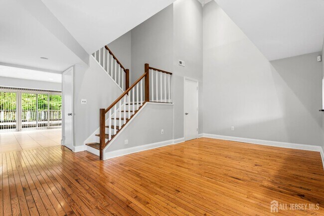 Photo - 88 Wilshire Ct