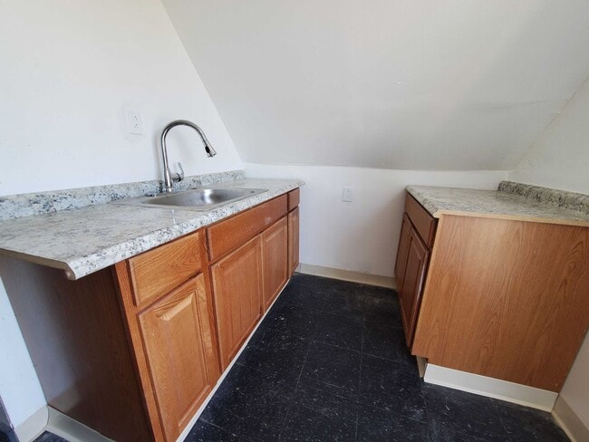 Photo - 1910 Corning Ave Unit 3rd Floor