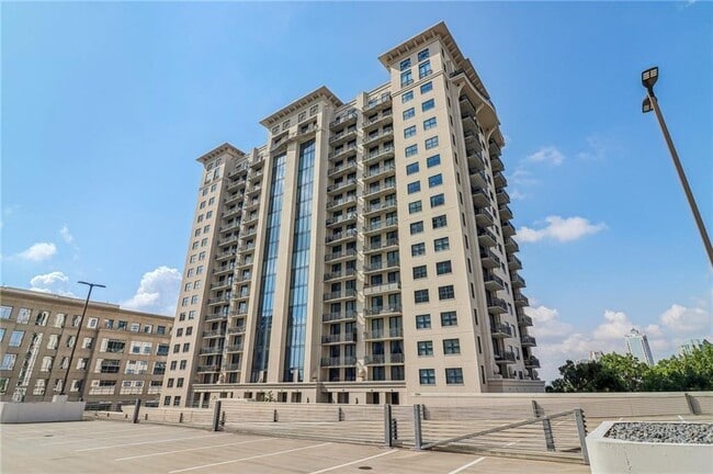 Building Photo - 3040 Peachtree Rd Unit 1707 Rental