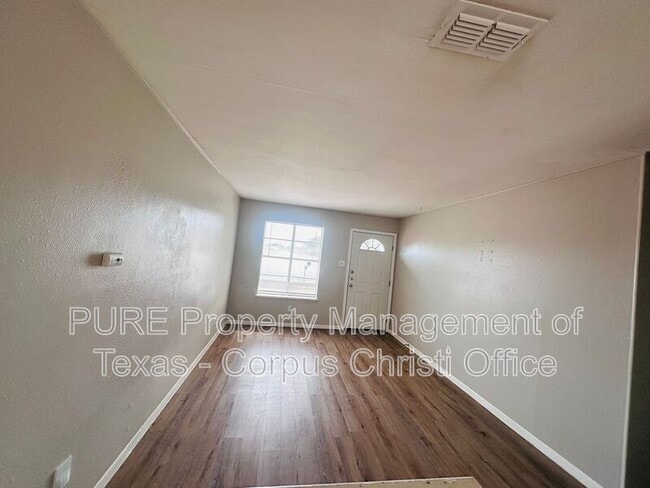 Photo - 742 Purdue Rd