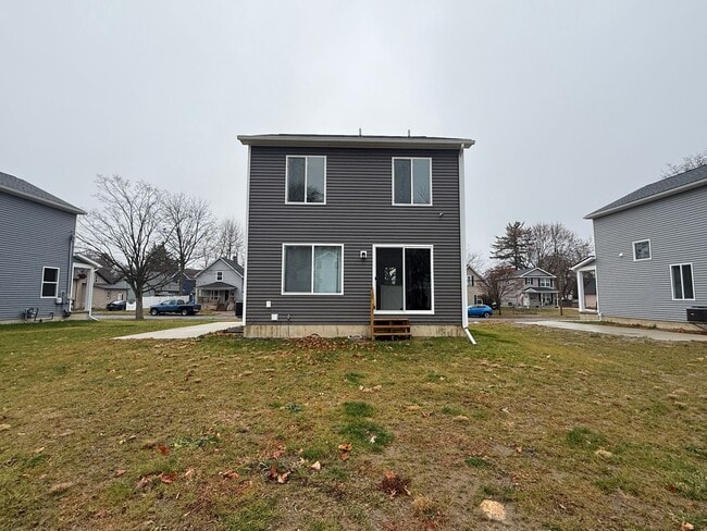 Photo - Modern 3-Bedroom Home with 1.5 Baths