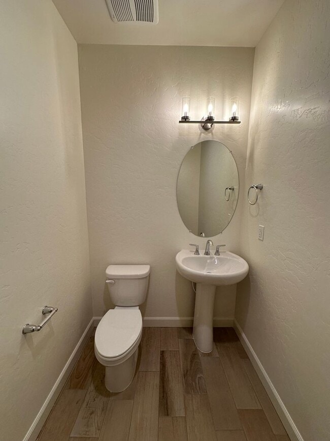 Photo - 2444 N Hilton St