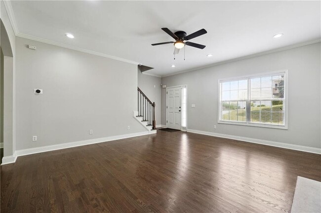 Photo - 425 Hearthstone Way