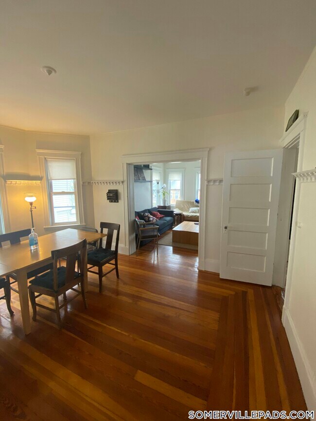 Photo - 19 Warner St Unit 2