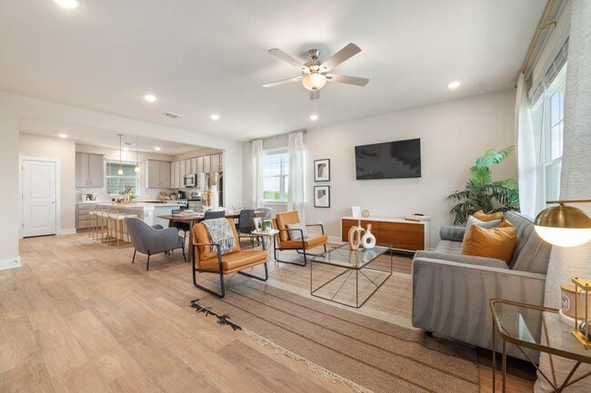 Photo - 5804 Rotunda View