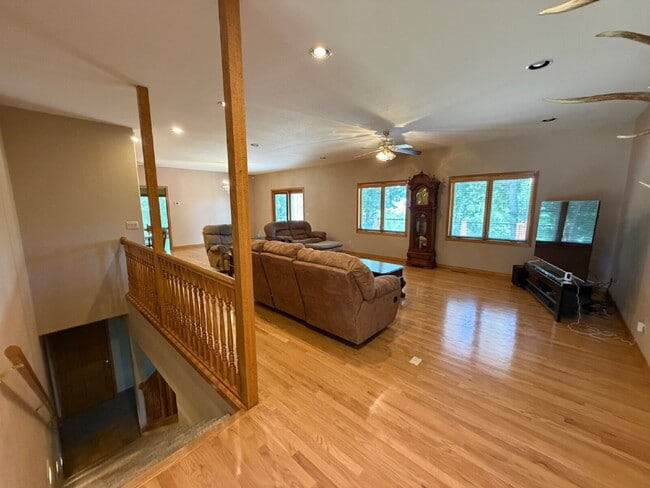 Photo - 2130 Carlton Rd