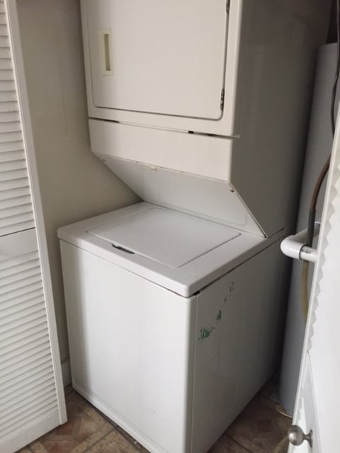 laundry - 242 12th Pl NE Unit #4