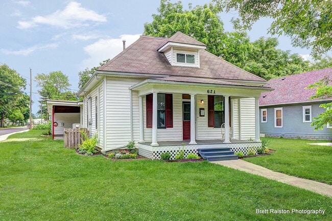 Photo - 621 N 4th St House