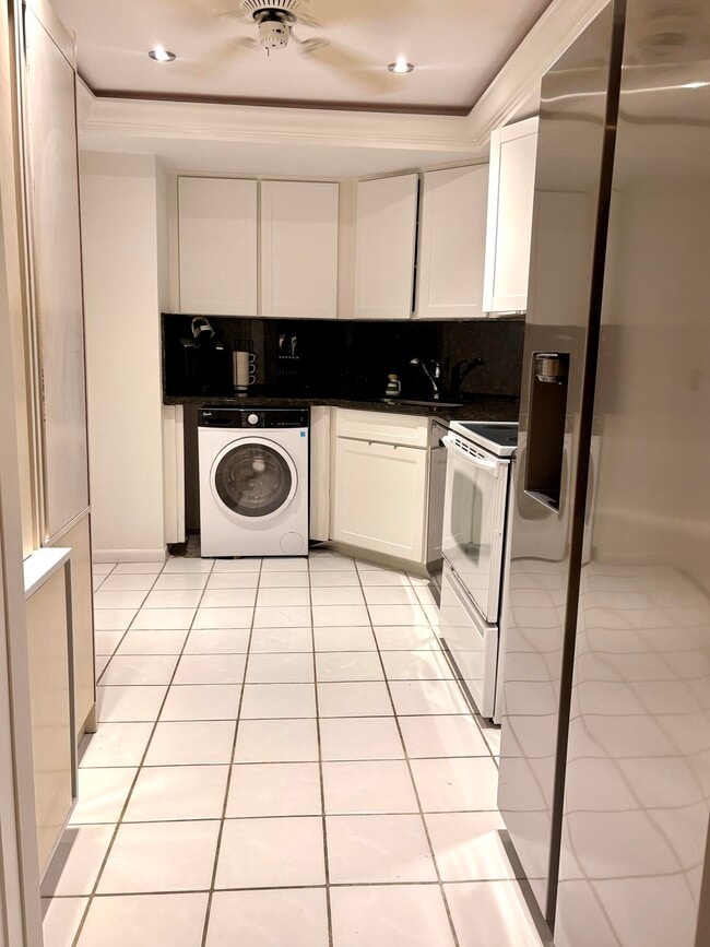 Photo - 2400 Presidential Way Unit 2002
