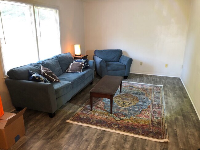 Photo - 703 S Chapman St Unidad 1-A