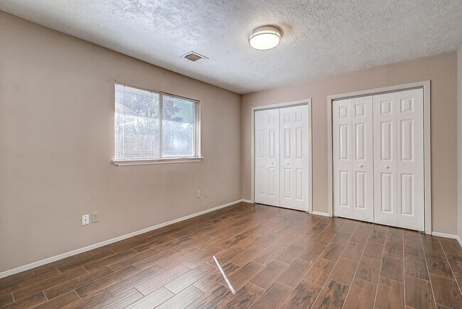 Photo - 1014 Woodbridge Ave