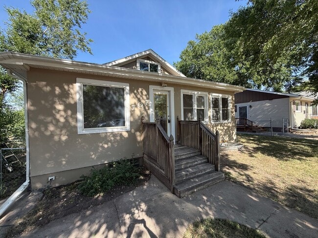 Photo - House- NW