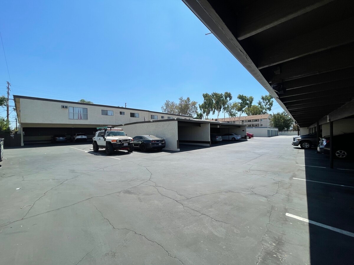 Photo - Stonegate Apartments