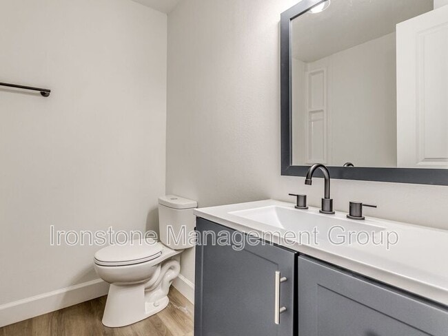 Photo - 4523 E 31st St