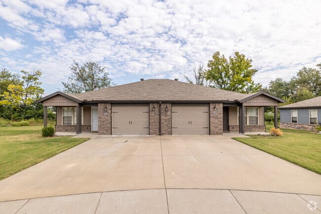 Photo - Haden Holly Station Duplexes & Townhomes